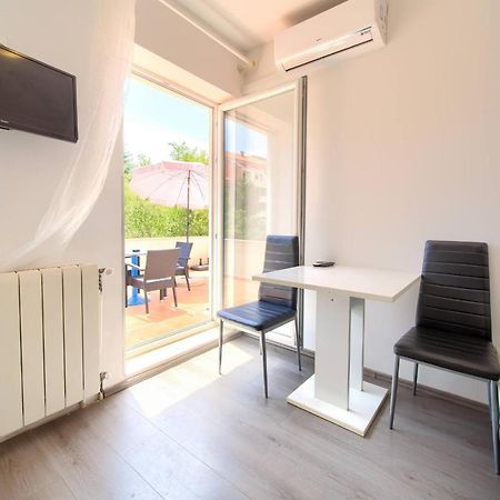 Apartments Dundo Нивице Экстерьер фото