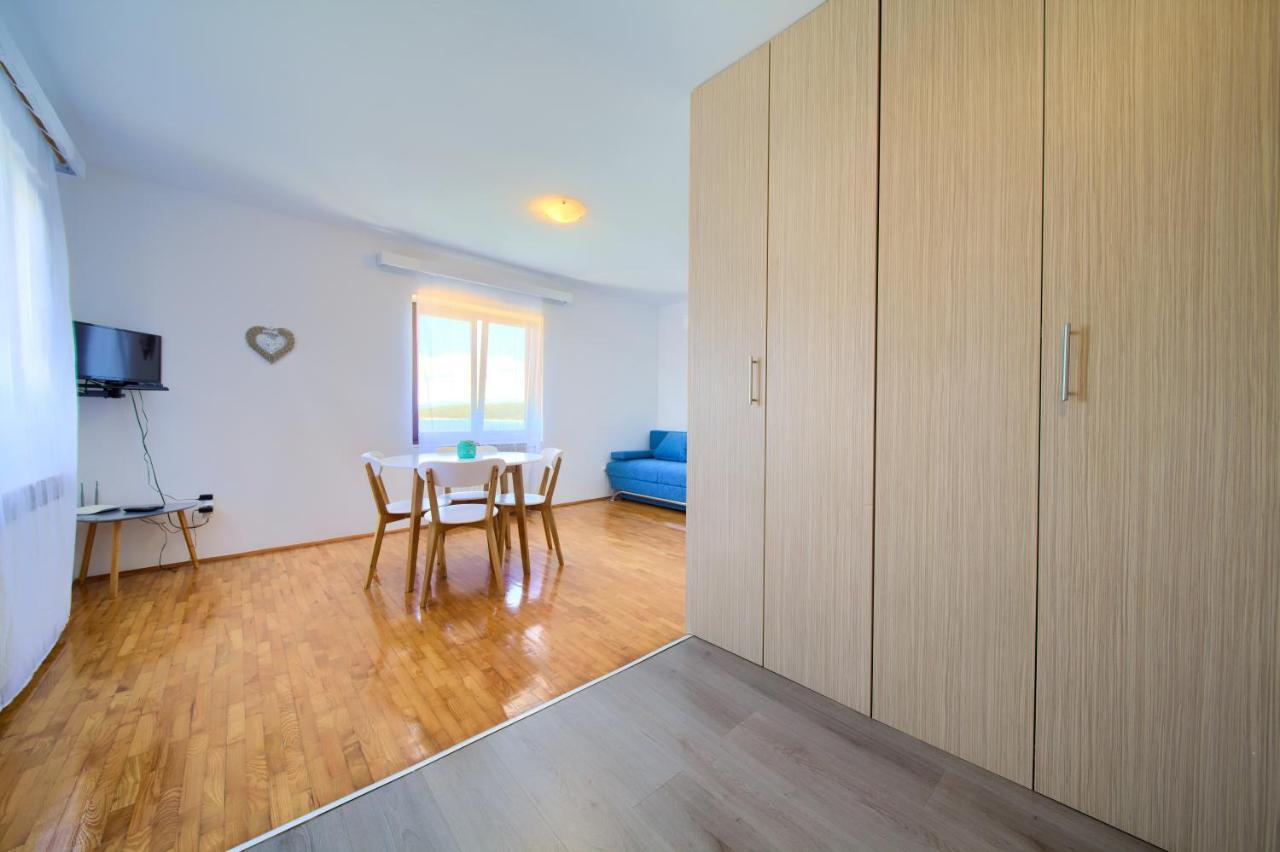 Apartments Dundo Нивице Экстерьер фото