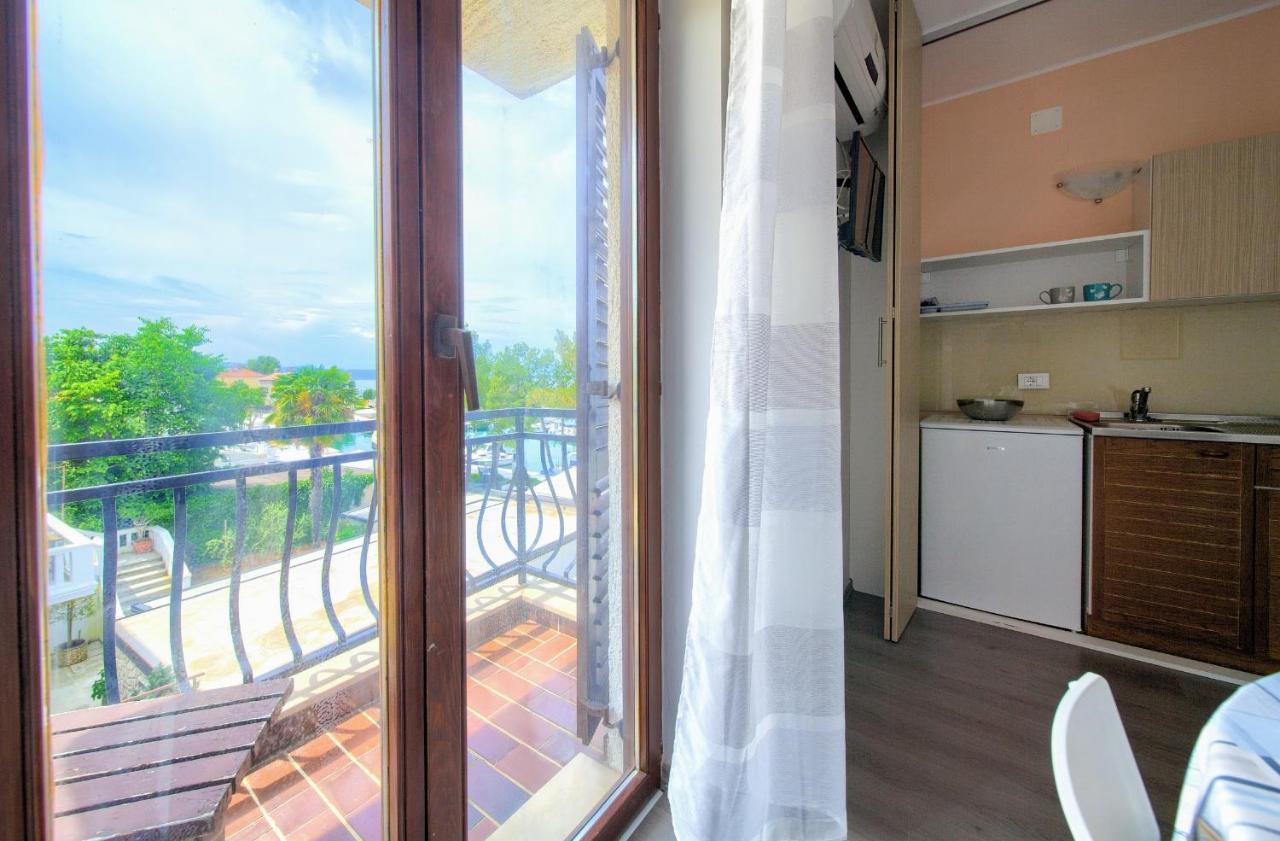 Apartments Dundo Нивице Экстерьер фото